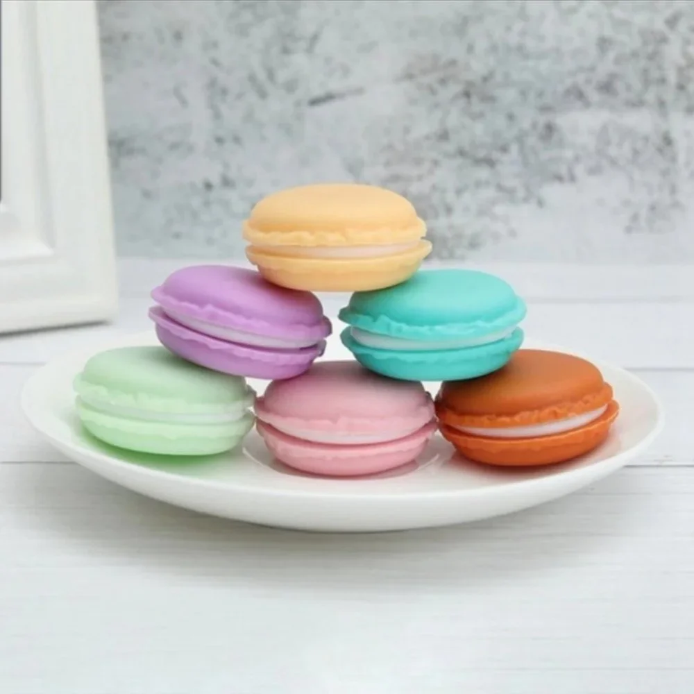 ⭐️ $5 - MACARON MINI STORAGE CASE - MINT